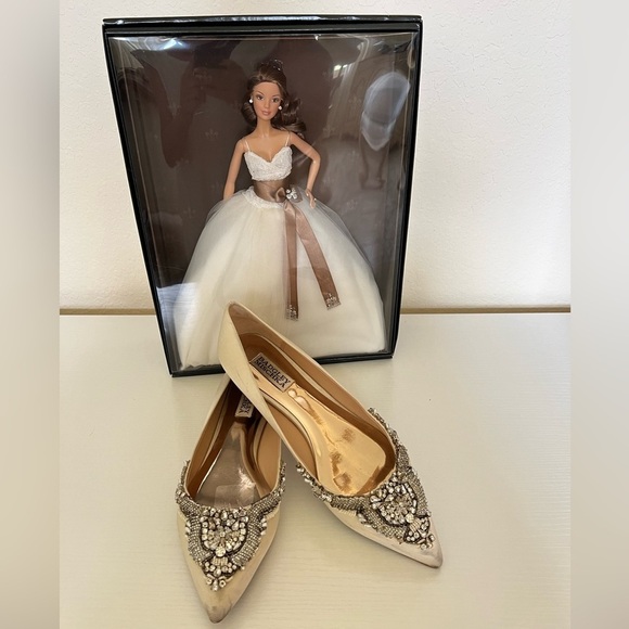 Badgley Mischka Shoes - Badgley Mischka Beige/ Silver Beaded Flats Sz 8